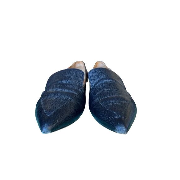 M. Gemi Leather Pointed Tow Flats size 37.5 - Picture 1 of 8